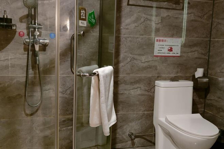 Bathroom 3, Zheng'an Manfei Hotel (Guitar Culture Squaie Branch), Zunyi