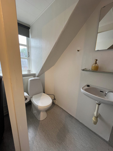 Bathroom 4, Bredebro Kro, Tønder