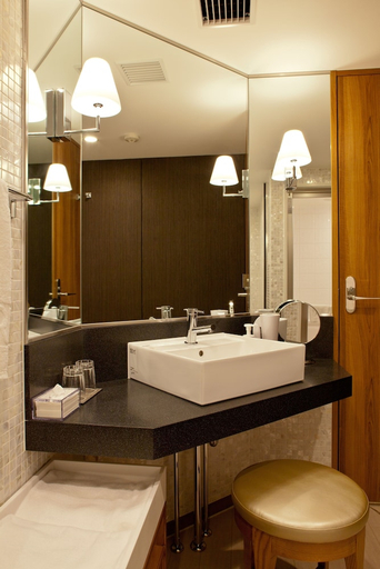 Bathroom 3, Solaria Nishitetsu Hotel Kagoshima, Kagoshima