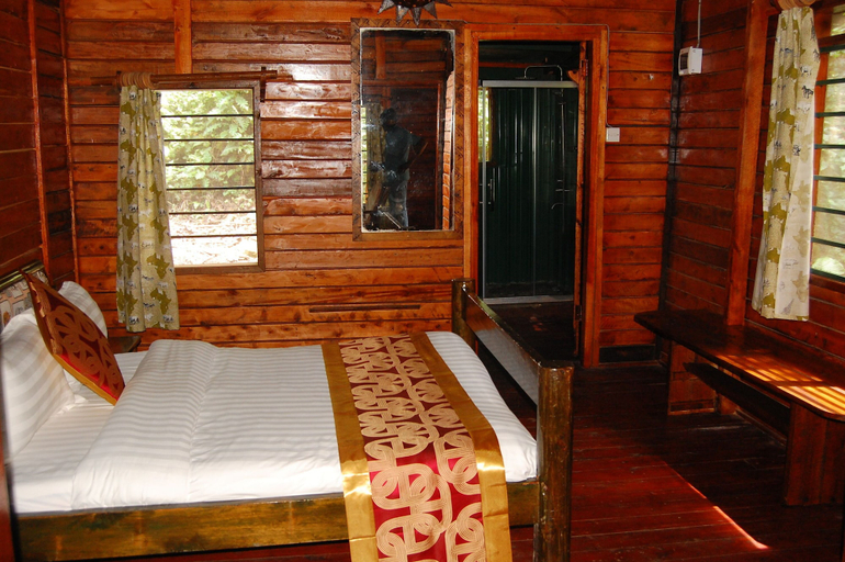 Bedroom 5, SNOWHEIGHTS LOGDE MIHUNGA, Busongora