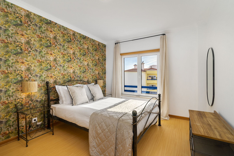 Bedroom 2, Sunset Views and Sea Breezes, Mafra