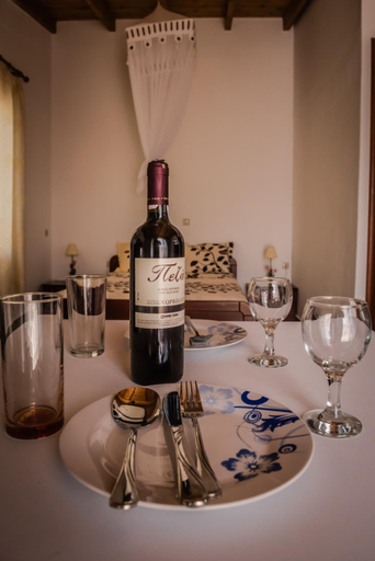 Food & Drinks 5, Bodikos Villas & Apartments, Faistos