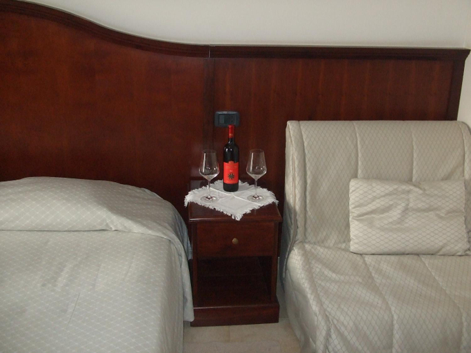 Bedroom 3, Hotel Stella Del Sud, Carbonia-Iglesias