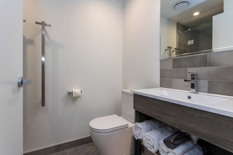 Bathroom 3, Arluxia, Waitakere