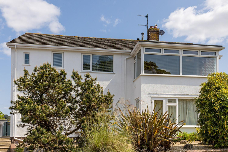Topdeck- Five - Minute Drive to Sandbanks Beach, Poole