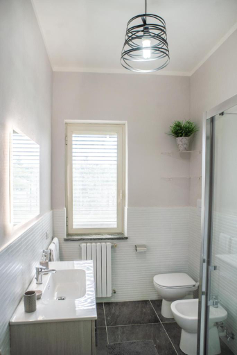 Bathroom 3, Villa Liberti, Salerno