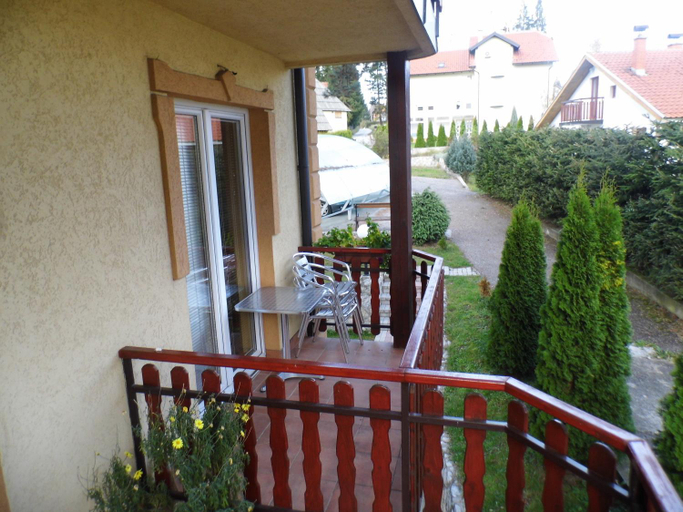 Others 4, Villa Dama & Dubravka, Čajetina