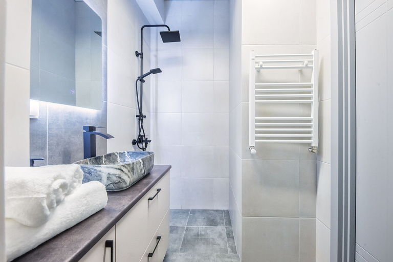 Bathroom 3, HB apartments University, Tbilisi