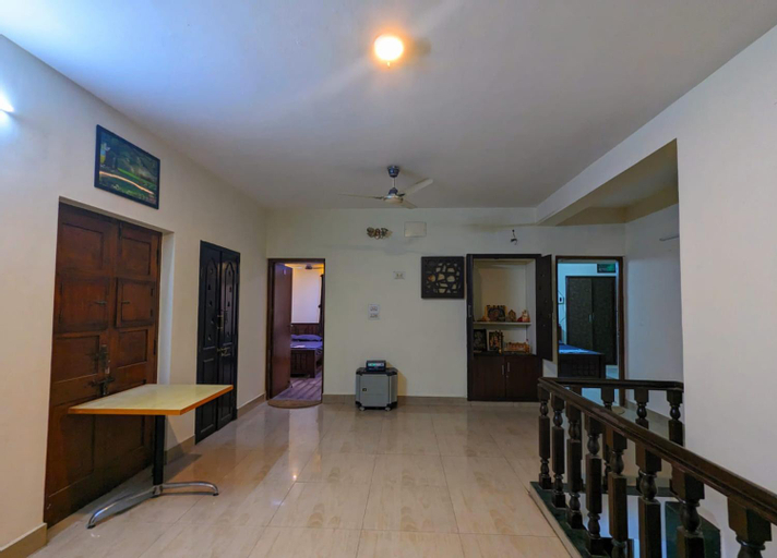 Others 5, GKV Service Apartment Saligramam, Chennai
