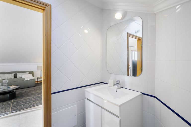 Bathroom 3, Sunset Views and Sea Breezes, Mafra
