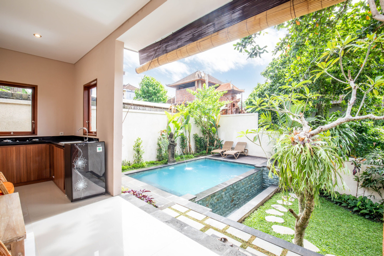 Swimming Pool 1