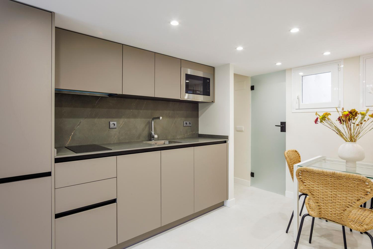 Others 4, Heima Penthouse suite Old Town, Madrid