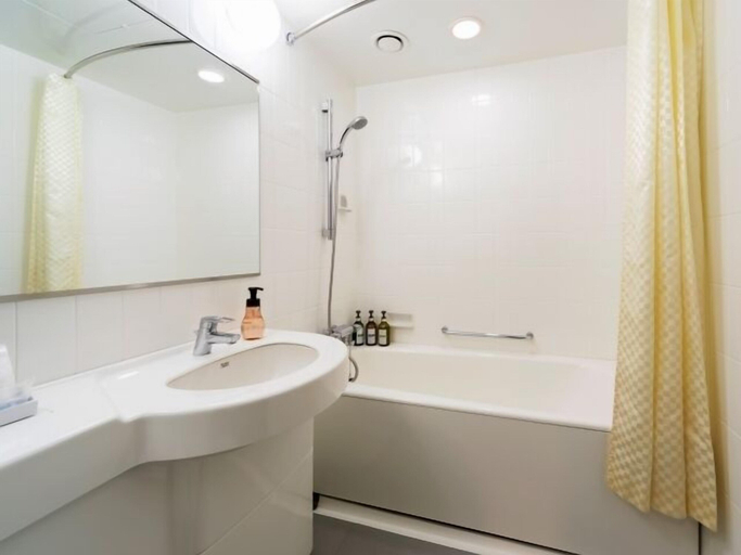 Bathroom 4