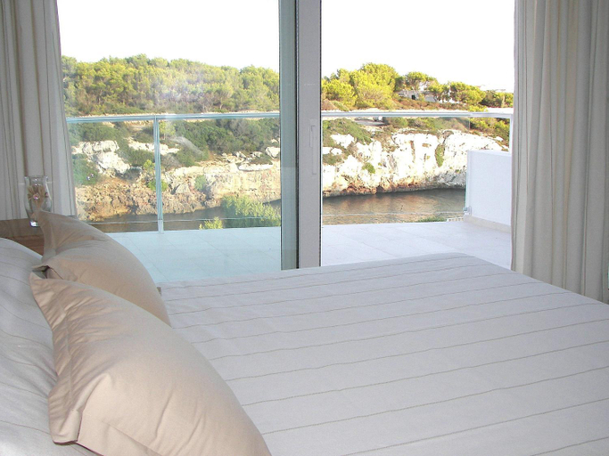 Others 5, Villa Cel, Baleares