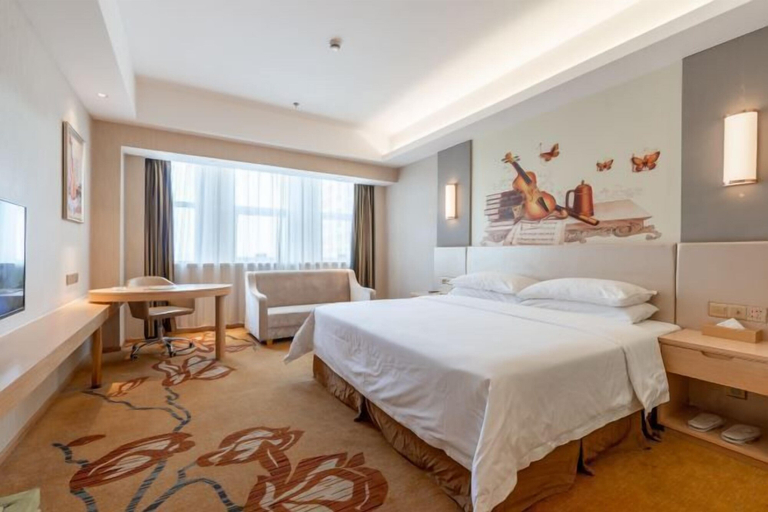 Bedroom 3, Vienna International Hotel (Zhongxiang Zhongbai Square), Jingmen