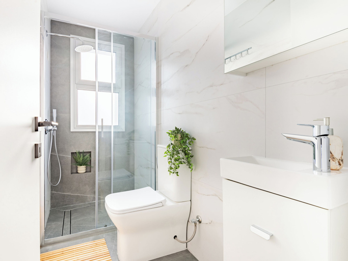 Bathroom 3, Sanders Cruise - Brand New 1-bdr Apt With Balcony