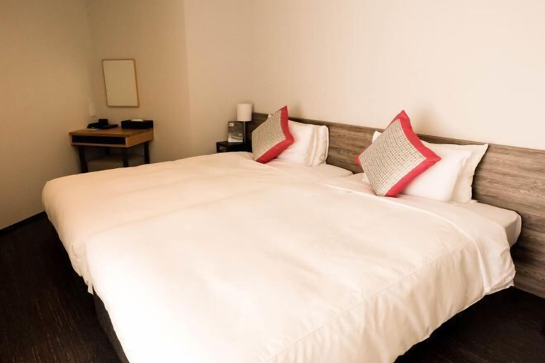 Bedroom 12