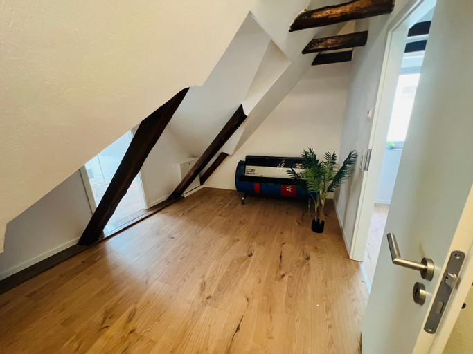 Others 2, Big House l 10 Beds l 5 Bedrooms l 2 Bathrooms l WIFI, Soest