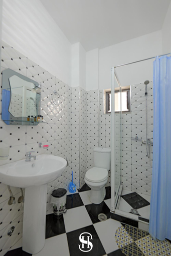 Bathroom 5, Hotel SALA, Sarandës