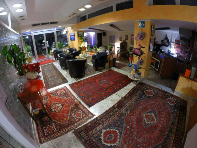 Public Area, Hotel Villa Delibera, Savona