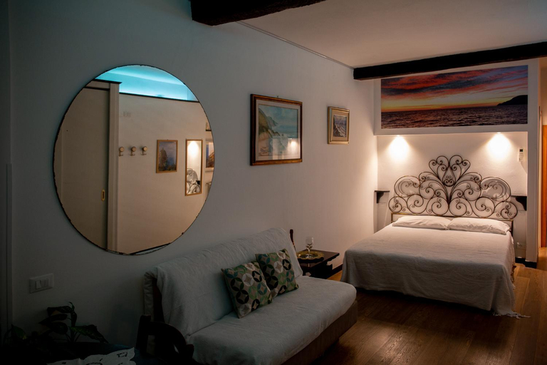 Bedroom 2, The Vernazza Main Plaza - Rooms & Suites, La Spezia