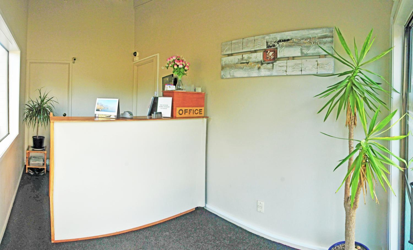 Public Area 2, Middlemore Motel, Waitakere