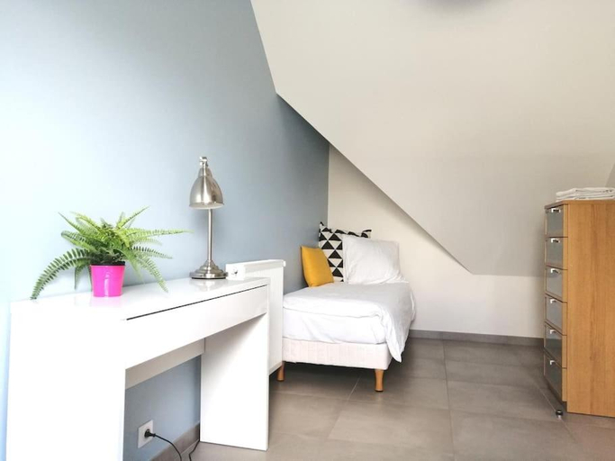 Bedroom 2, Gite de l'Alisier - Rambouillet -, Yvelines
