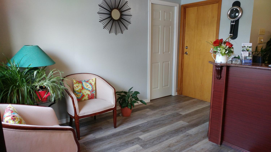 Public Area 2, Motel de l'Outlet, Memphrémagog
