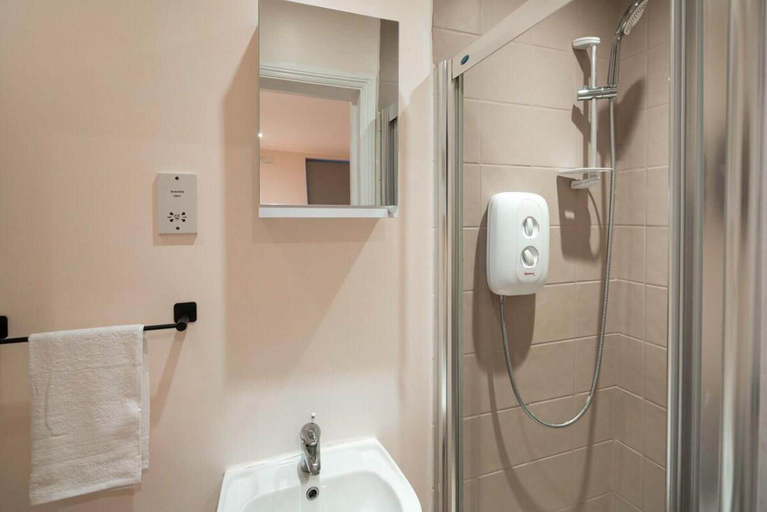 Bathroom 2, 5minwalk2 Bakerstreet/centrallnd, London