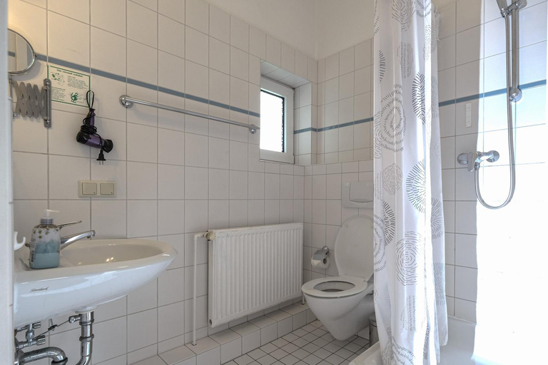 Bathroom 3, Haus am Walde, Heidekreis