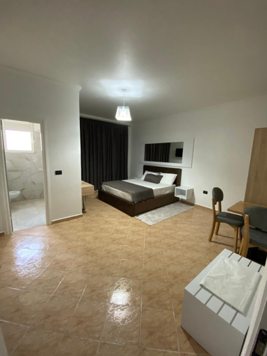3, Hotel Monte Rei, Lushnjës
