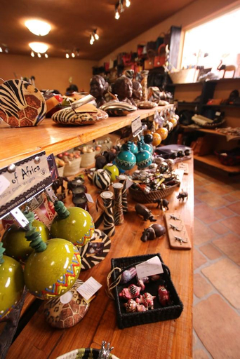 Food & Drinks, Mount Etjo Safari Lodge, Omatako