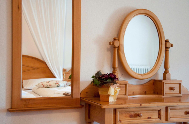 Bedroom 4, Haus Schlesien, Rhein-Sieg-Kreis