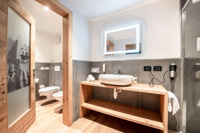 Bathroom 4, Alpstyle Hotel Albolina Wellness & Beauty, Trento