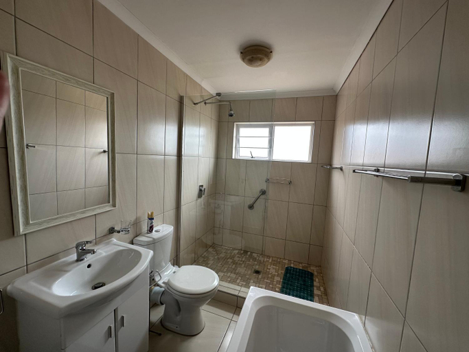 Bathroom 3, Sandy Shores 3 Henties, Arandis