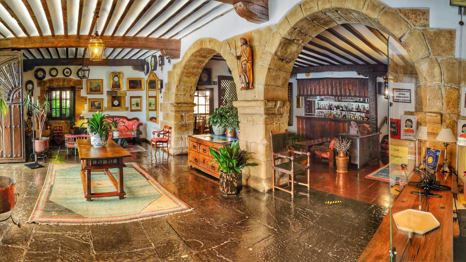 Public Area, Hotel Museo Los Infantes, Cantabria