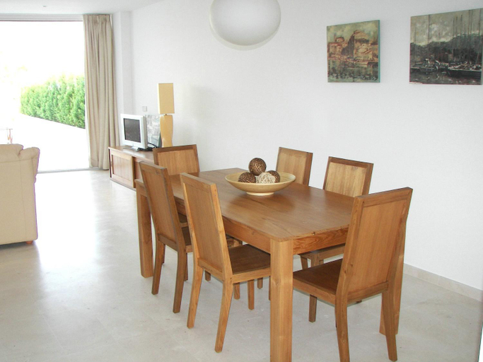 Others 4, Villa Cel, Baleares