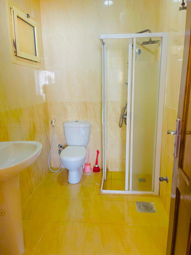Bathroom, Moon house n.30, Sant Katrin