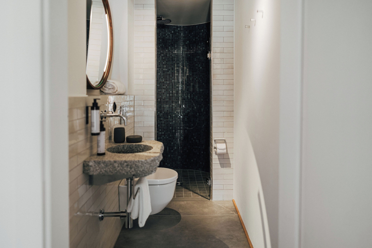 Bathroom 5, Bootshaus Amberg, Amberg