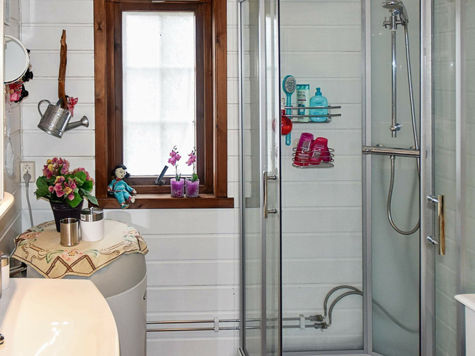 Bathroom 4, 7 Person Holiday Home in Skjolden, Luster
