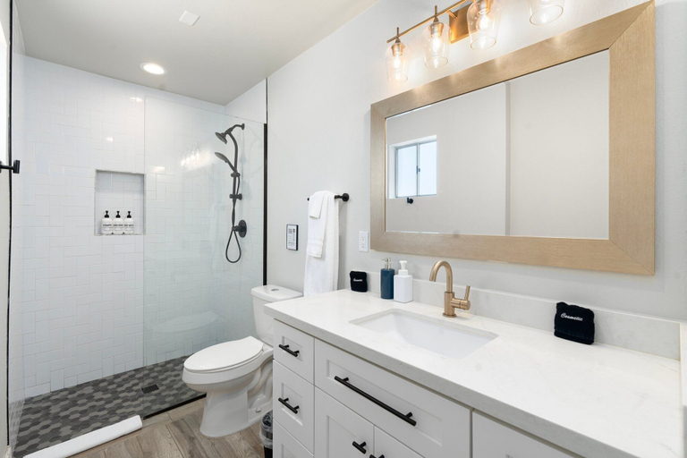Bathroom 4, Camino Santo, Maricopa