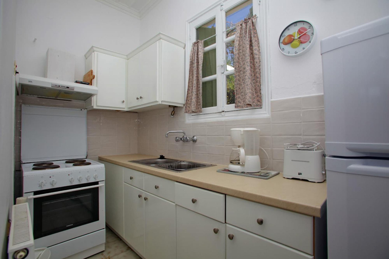 Room 5, Cherry Cottage in Skopelos, Thessaly