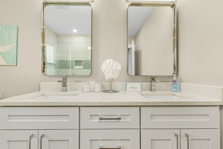 Bathroom 4, Mandalay By The Bay by RedAwning, Lee