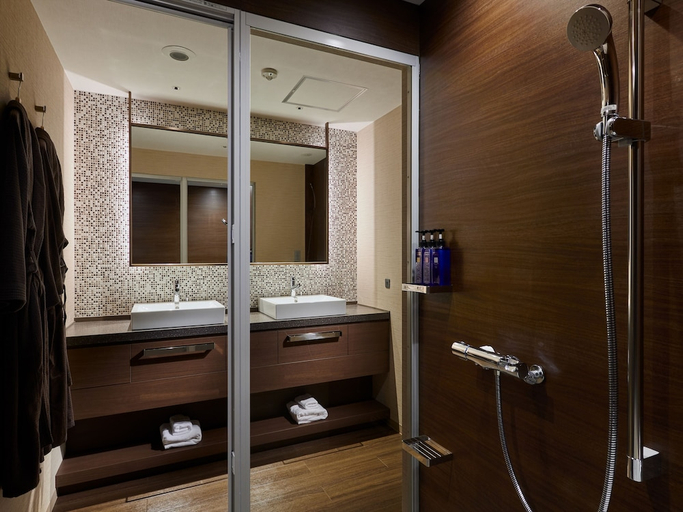 Bathroom 3, Okinawa NaHaNa Hotel & Spa, Naha