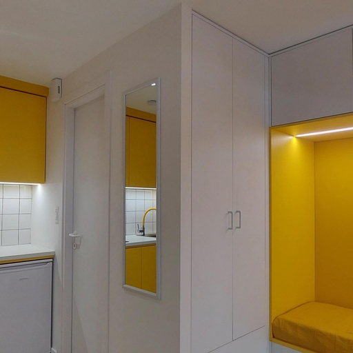 Room 3, Bracket in Heraklion, Crete