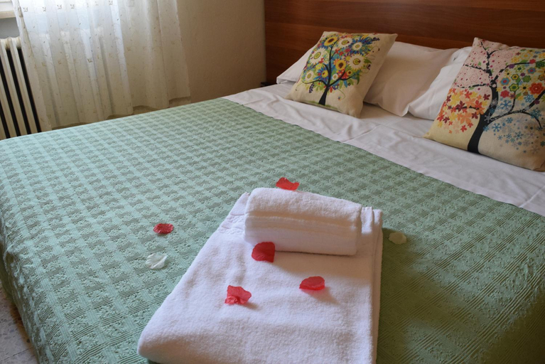 Bedroom 4, Albergo Trattoria Fioravante, Verona