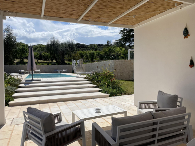 Room 3, Trulli Di Pone in Cozzana, Bari