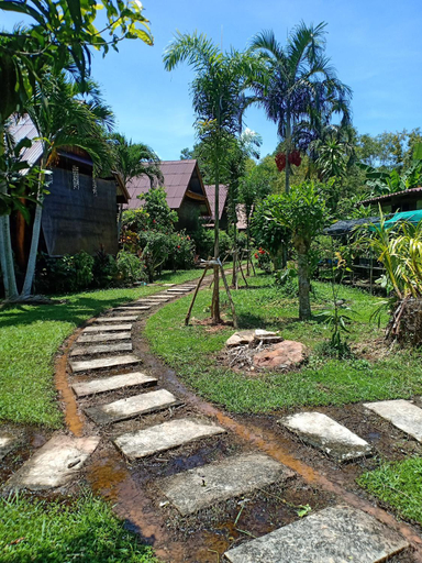 Others 5, Friendly Koh Jum, Nua Khlong