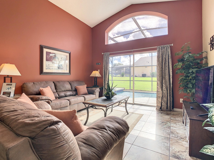 Room 3, Emerald Island Resort 4 bed 3 Bath With Pool spa, Osceola