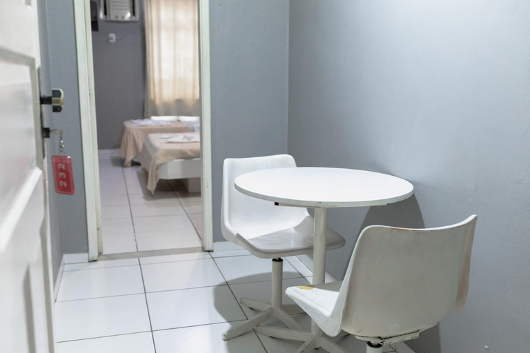 Others 2, Hotel Avenida, São João de Meriti